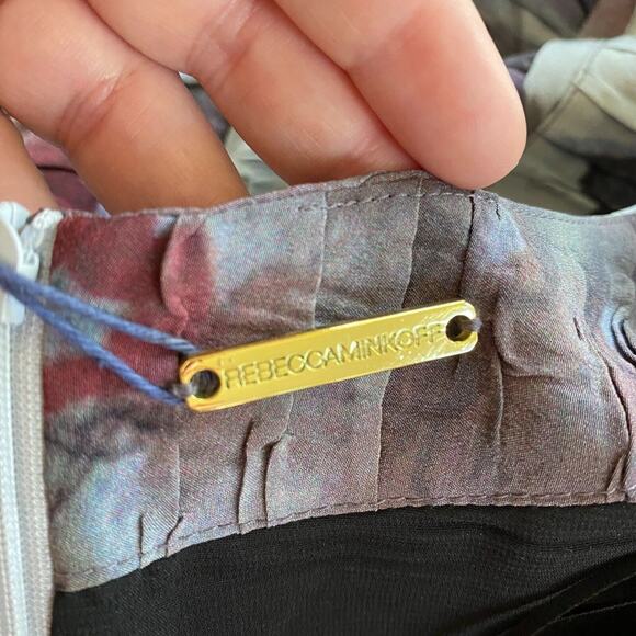 Rebecca Minkoff Women 100% Silk Mini Dress Size 4 Whimsigoth Crinkle Sheath NWOT - Picture 5 of 10